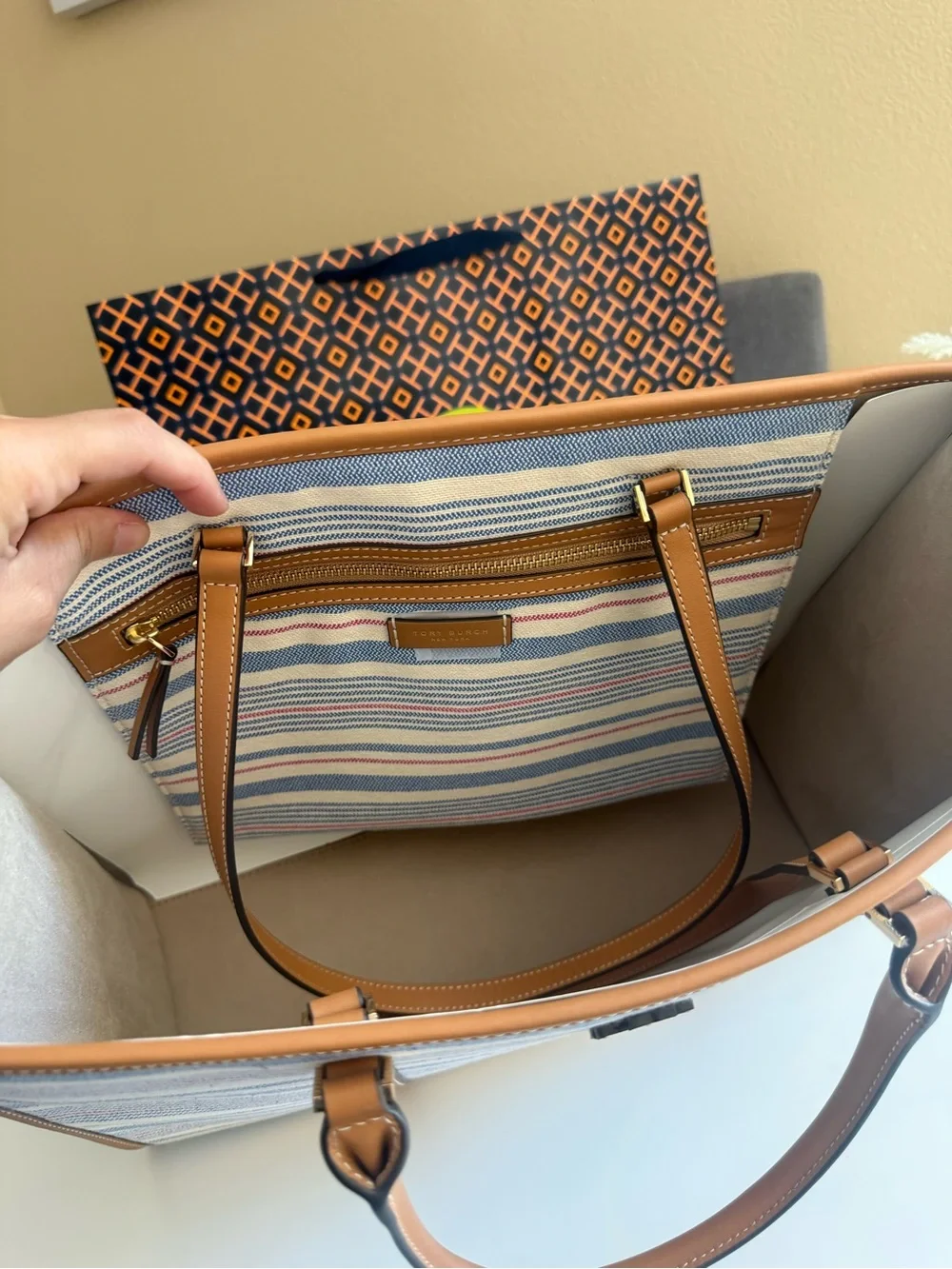 NWT, tory burch blake stripe canvas jumbo large tote multi walnut $550
